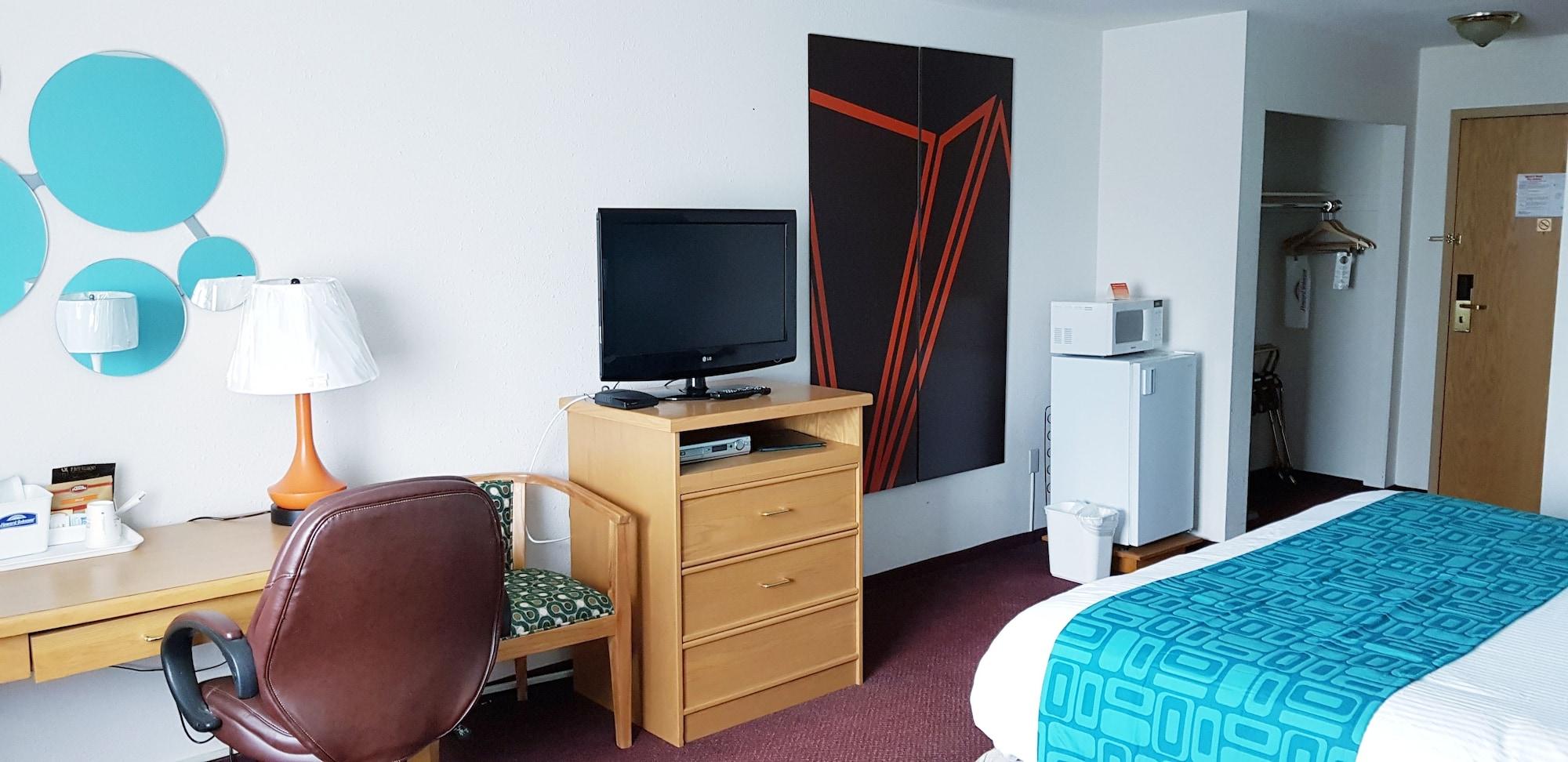 Howard Johnson By Wyndham Fort St. John Esterno foto