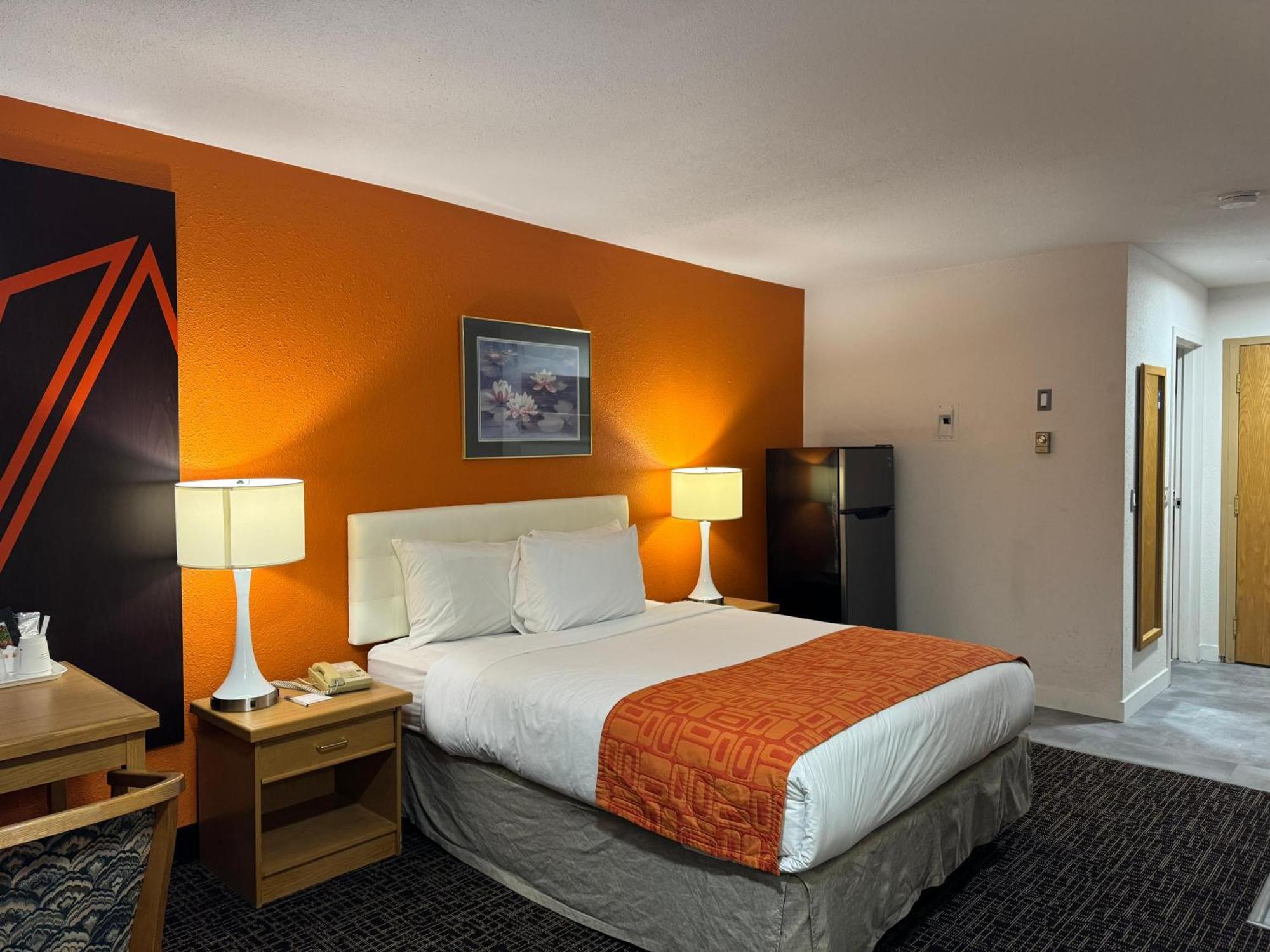 Howard Johnson By Wyndham Fort St. John Esterno foto